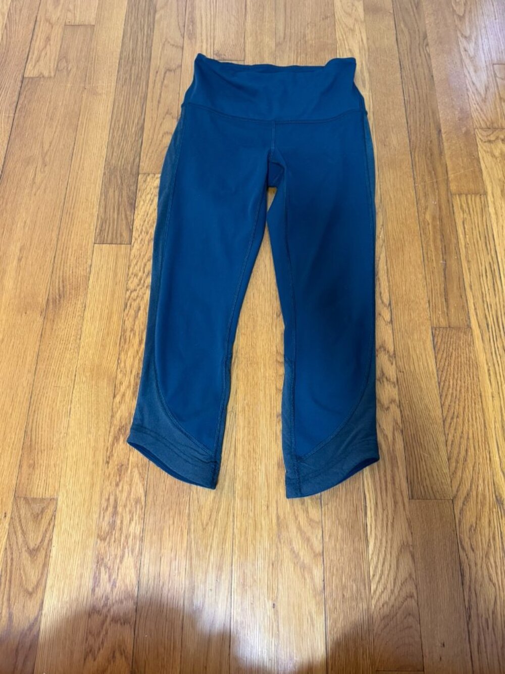 Lululemon Submarine Ready Set Go Crop, 21" - Size 4
